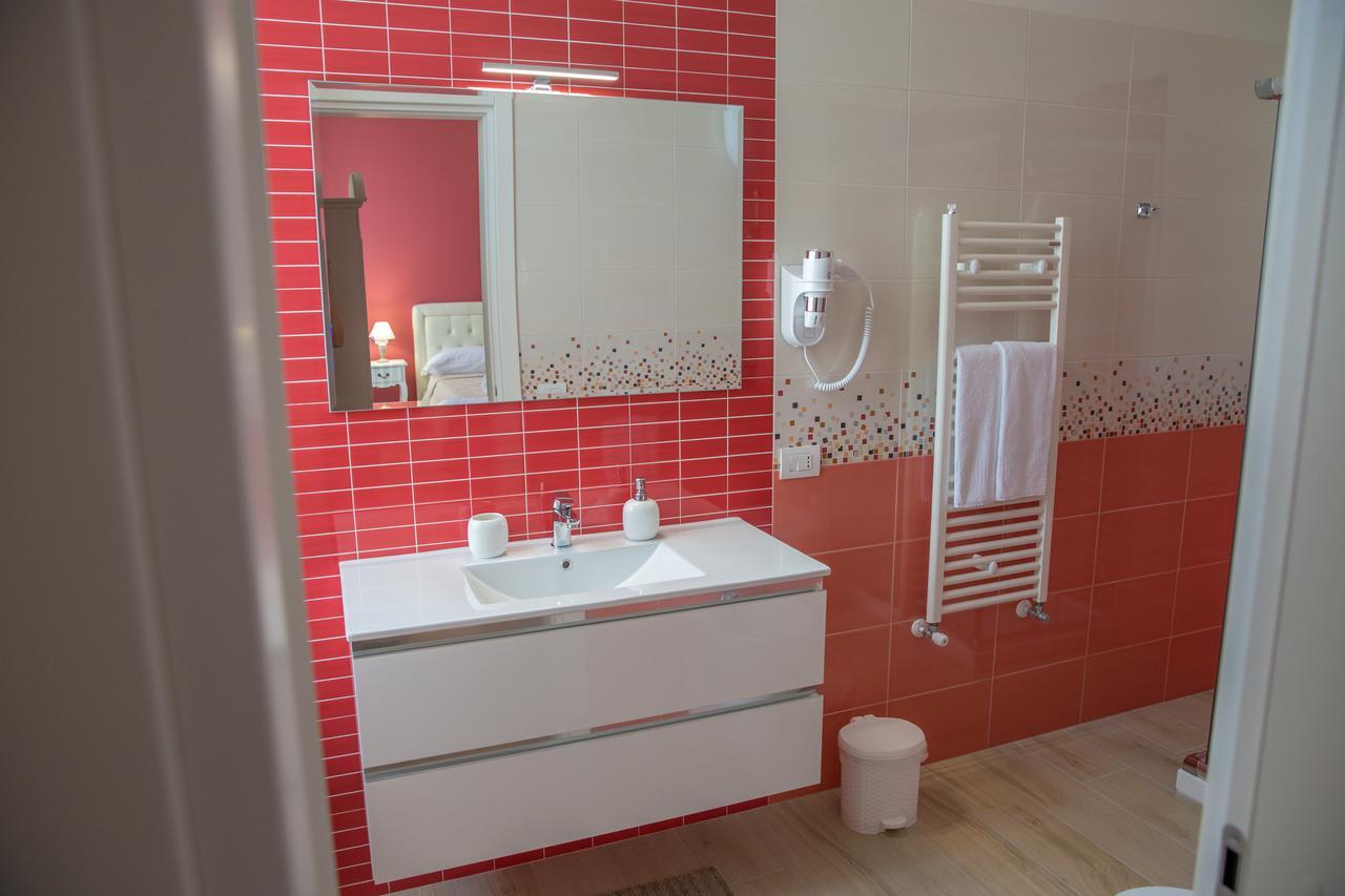 Gleda Rooms Deluxe ปอมเปอี ภายนอก รูปภาพ