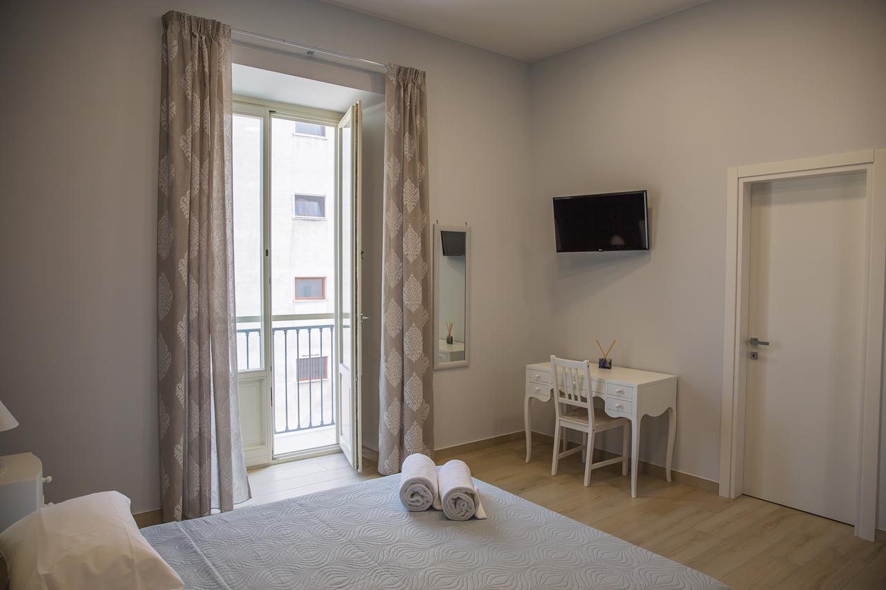 Gleda Rooms Deluxe ปอมเปอี ภายนอก รูปภาพ