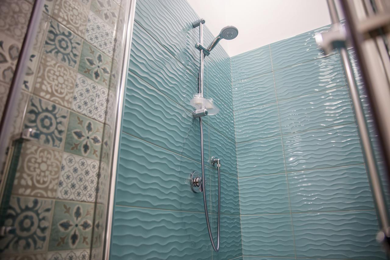 Gleda Rooms Deluxe ปอมเปอี ภายนอก รูปภาพ