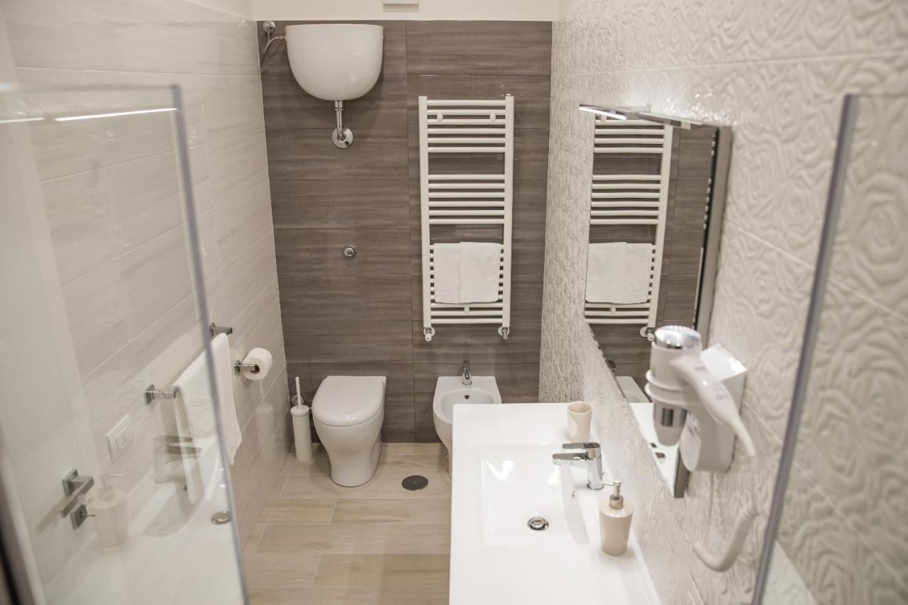 Gleda Rooms Deluxe ปอมเปอี ภายนอก รูปภาพ