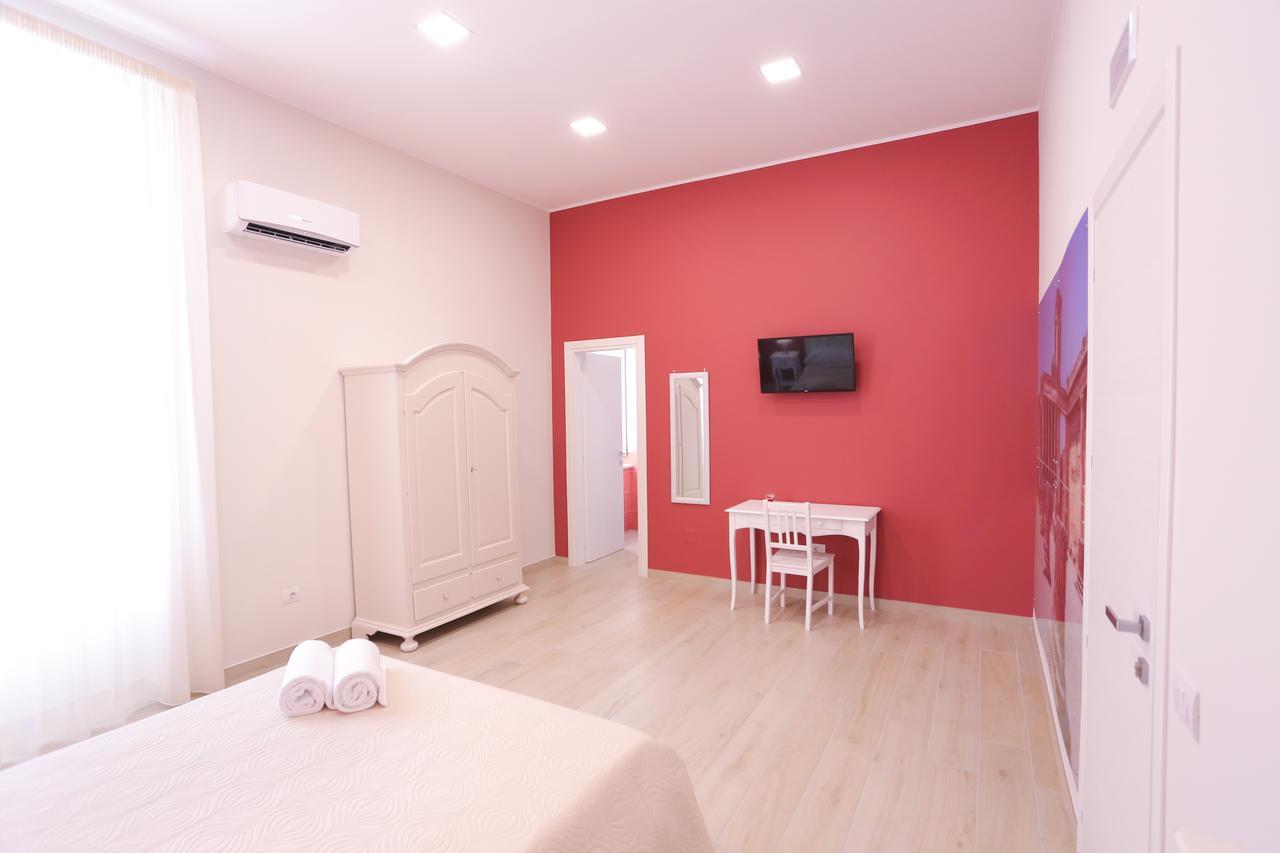 Gleda Rooms Deluxe ปอมเปอี ภายนอก รูปภาพ