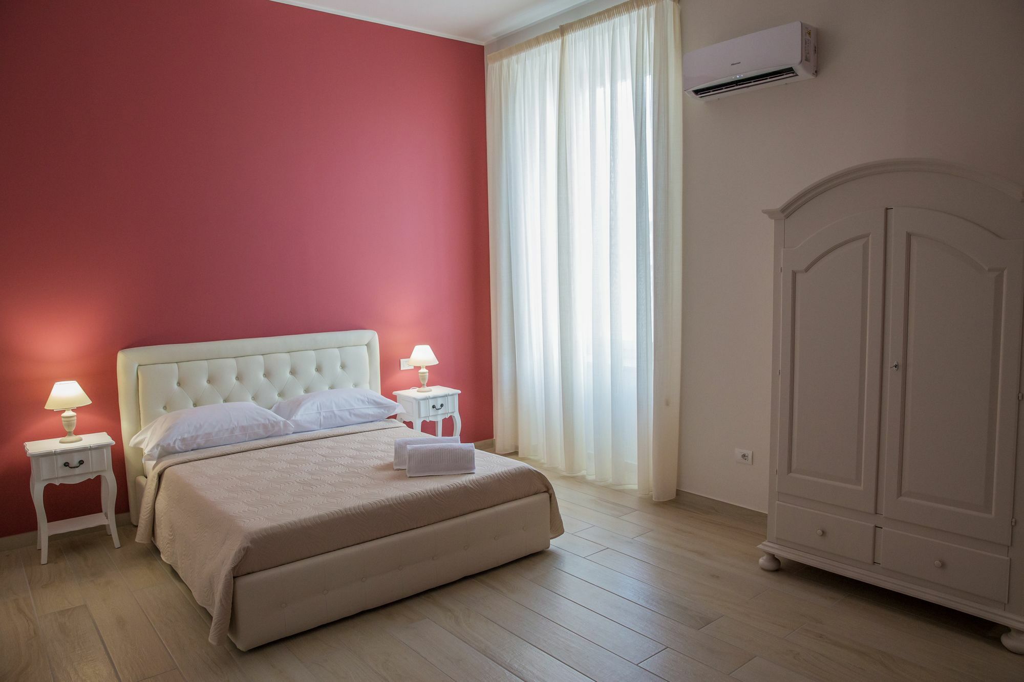 Gleda Rooms Deluxe ปอมเปอี ภายนอก รูปภาพ